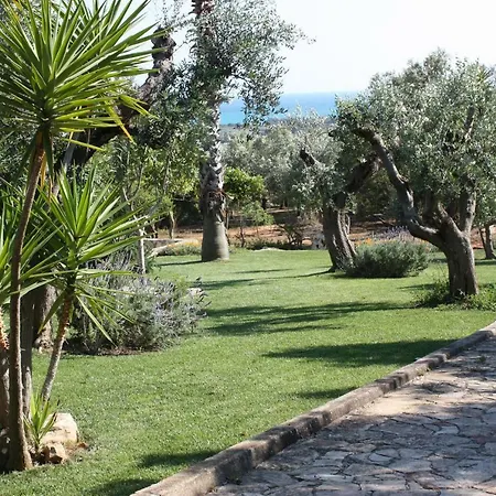 Villa Torre San Giovanni Ugento 别墅 *